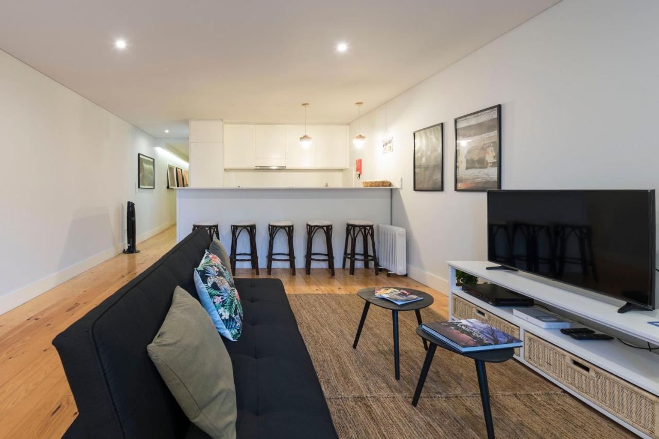 Lovelystay - Porto Peaceful Living W/ Backyard Exterior foto