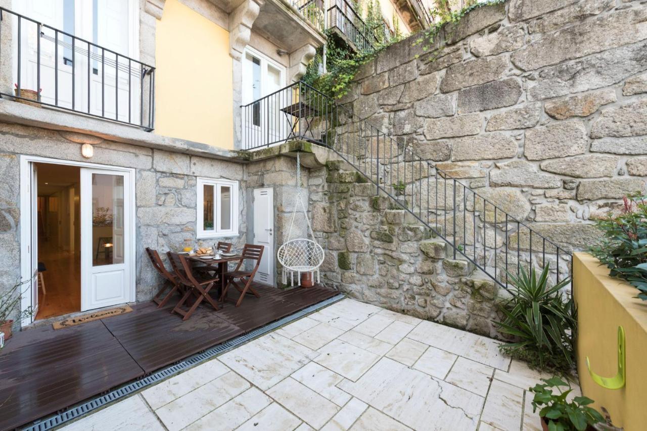 Lovelystay - Porto Peaceful Living W/ Backyard Exterior foto
