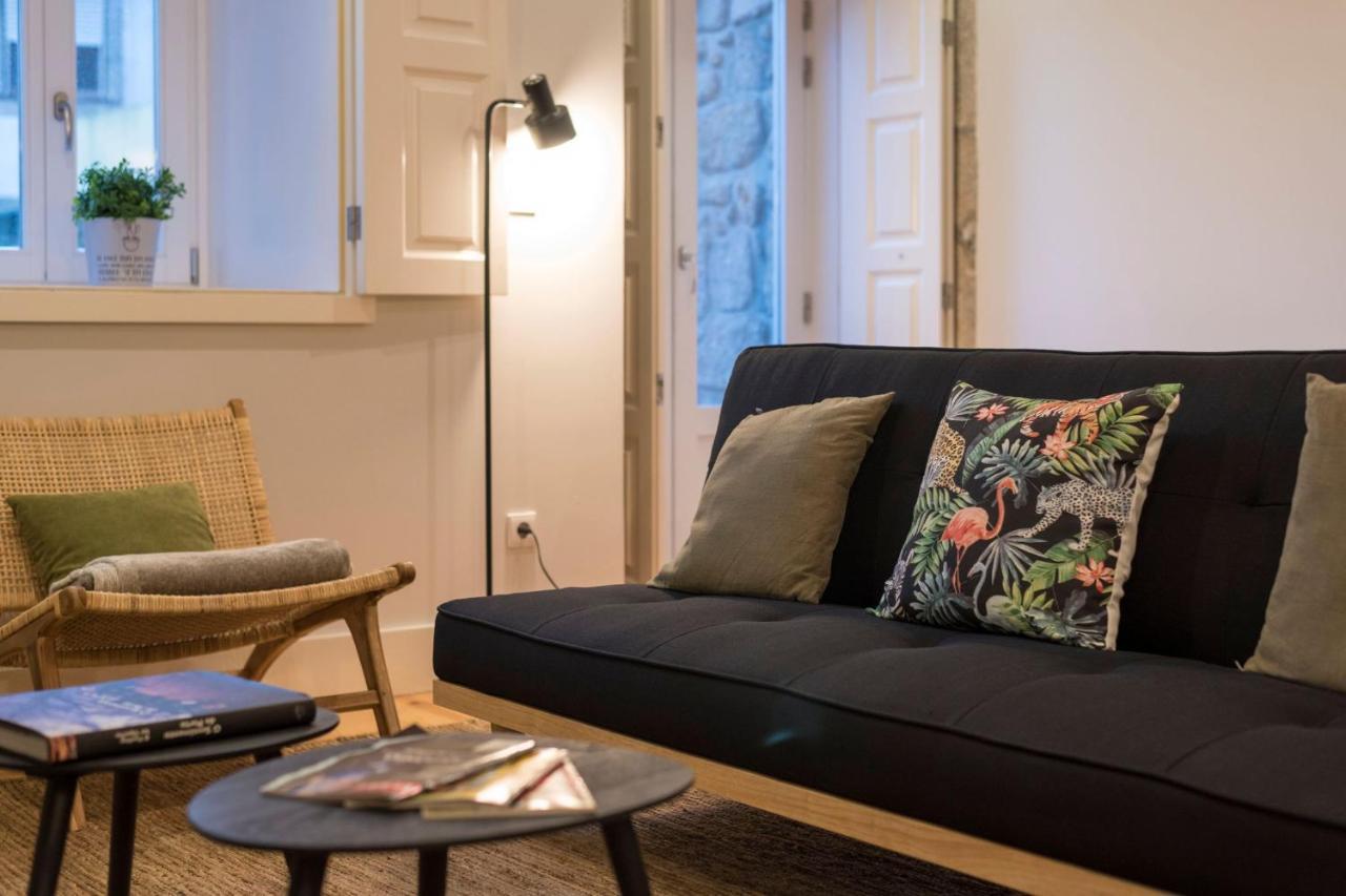 Lovelystay - Porto Peaceful Living W/ Backyard Exterior foto